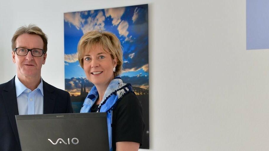 Armin und Mirja lächeln in die Kamera